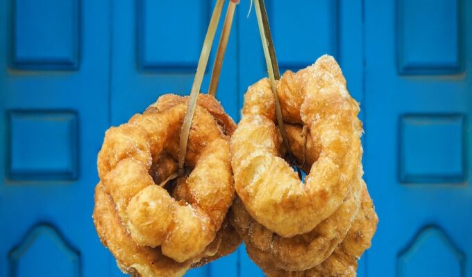 Sfenj-Ultimate-Moroccan-Street-Food-Guide-Travel-Exploration-Morocco