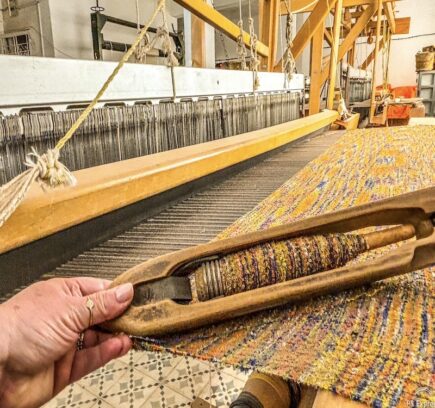 amina-yabis-cherry-buttons-cooperative-loom-morocco-travel-blog